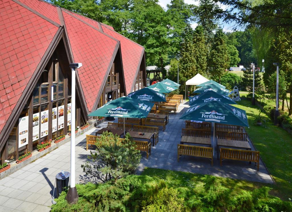 Hotel Konopiste Nova Myslivna Benesov  Exterior photo